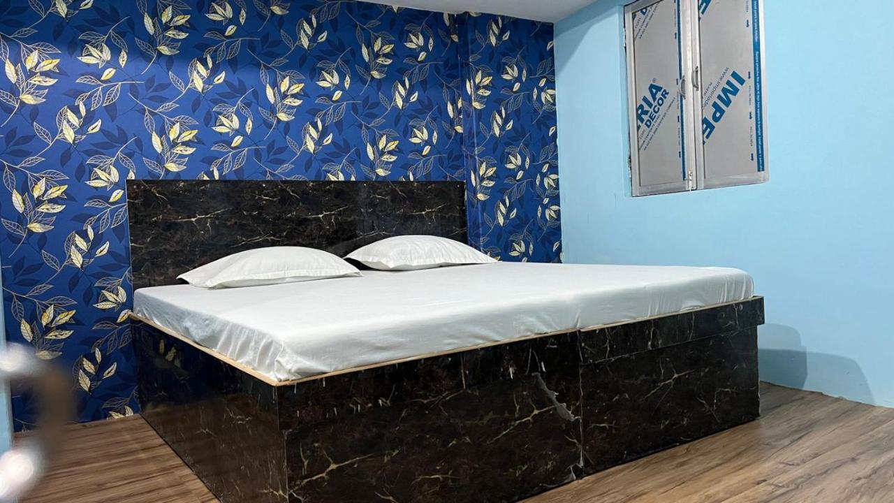 Krishna P. Guest House Varanasi Ngoại thất bức ảnh