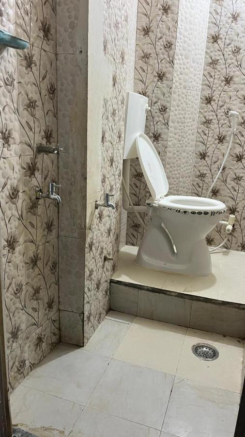 Krishna P. Guest House Varanasi Ngoại thất bức ảnh