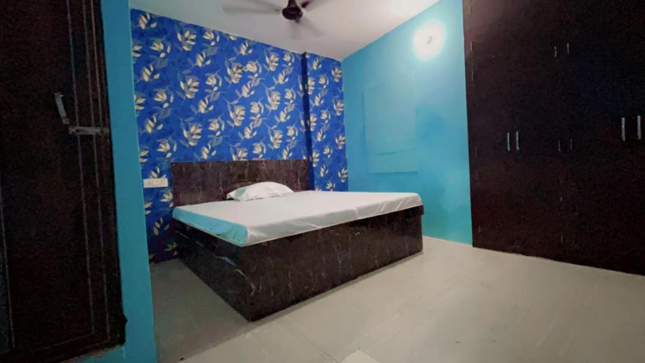 Krishna P. Guest House Varanasi Ngoại thất bức ảnh