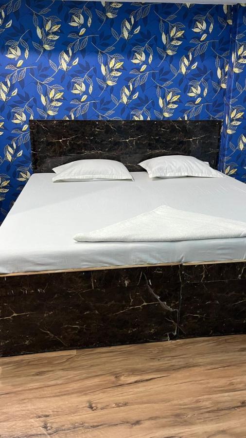 Krishna P. Guest House Varanasi Ngoại thất bức ảnh